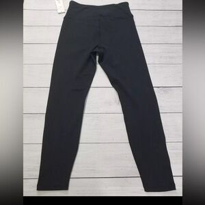 Nenette Lepore Women's Black activewear Size S Relaxed Fit straight leg
